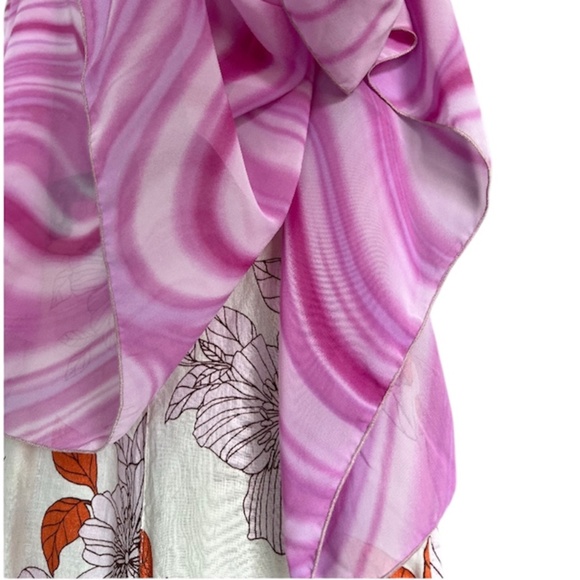 Modern Flowy Wave pattern lightweight poncho style top - Picture 3 of 9